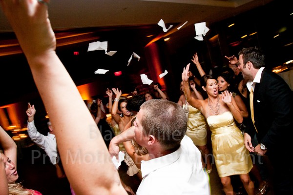 San Diego Scripps Forum Wedding Image (10)