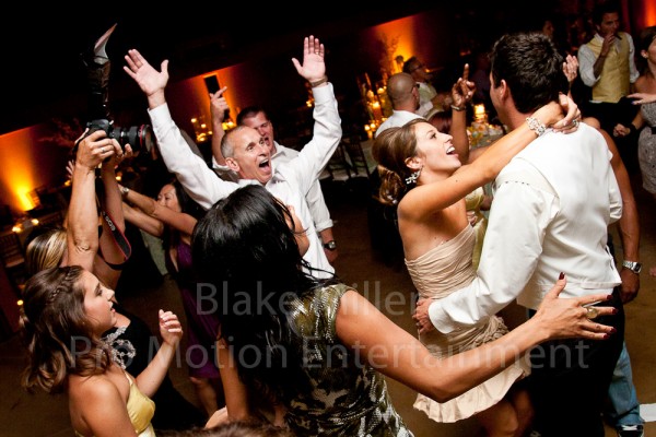 San Diego Scripps Forum Wedding Image (12)
