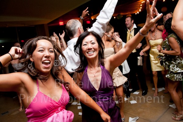 San Diego Scripps Forum Wedding Image (14)