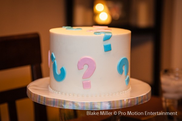 Baby Cake Reveal Image (1)